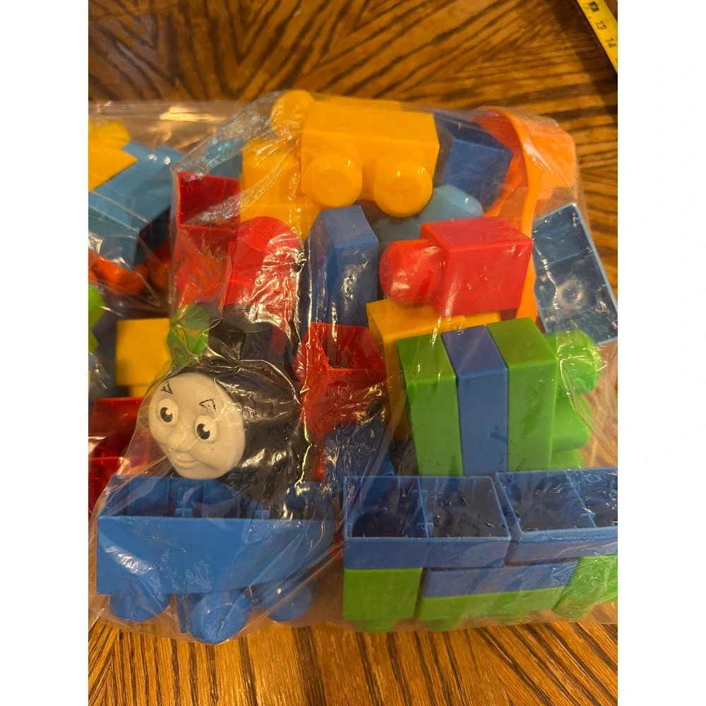 Mega Bloks Thomas & Friends Building Blocks Lot Character Pieces‎ Multicolor